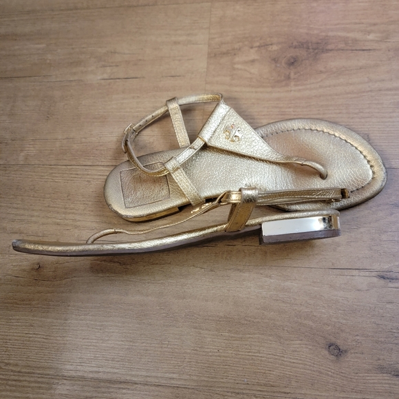 Tory Burch Britton Flat Thong Sandals - Picture 9 of 10